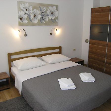 Apartments Mari With Terrace Baska  Exterior photo