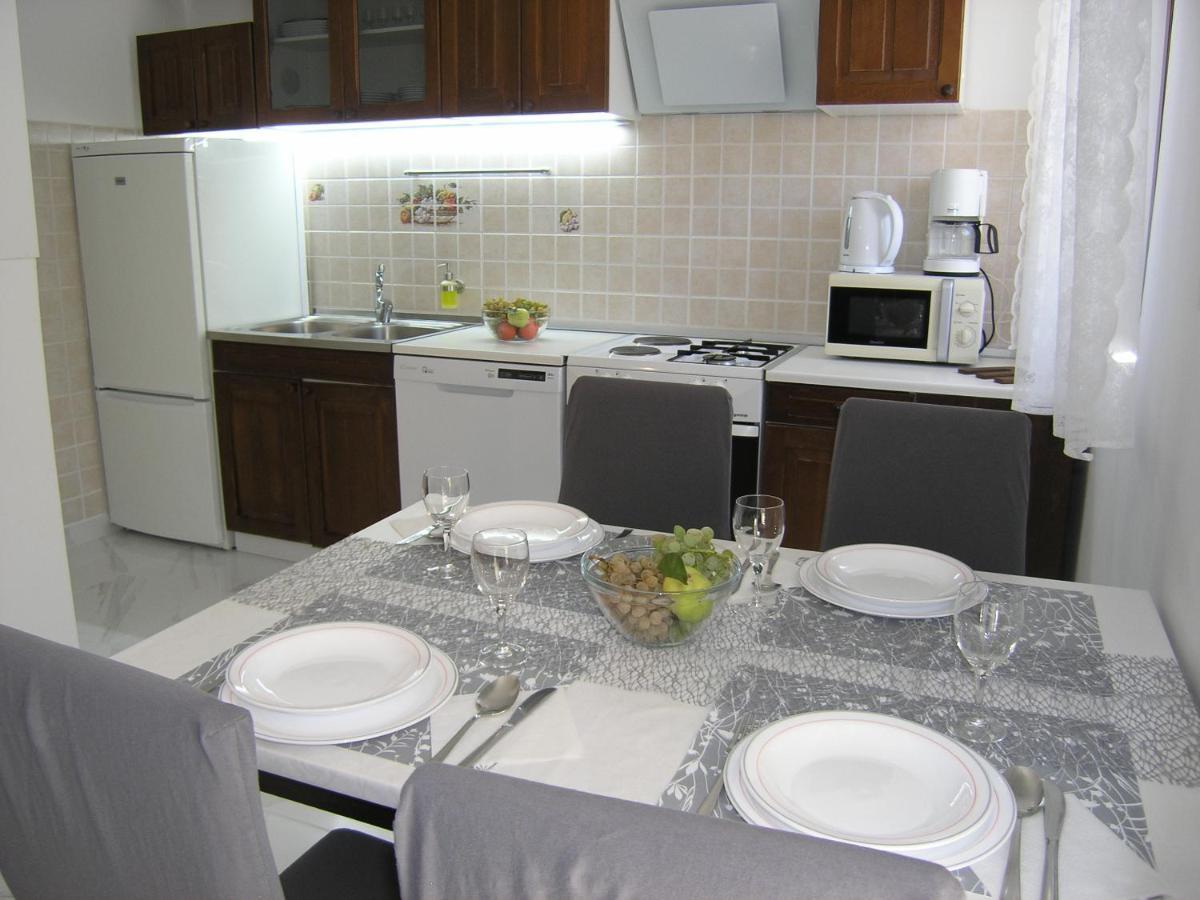 Apartments Mari With Terrace Baska  Exterior photo